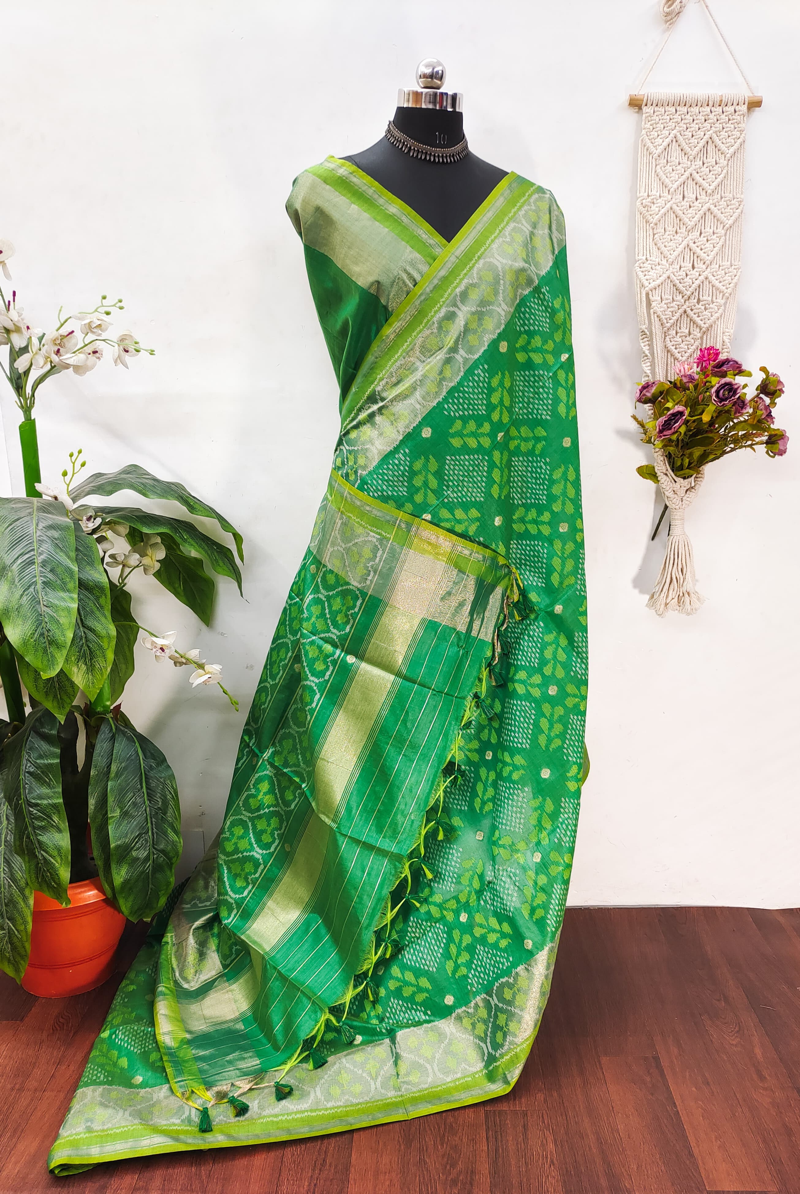 POCHAMPALI IKKAT SAREE