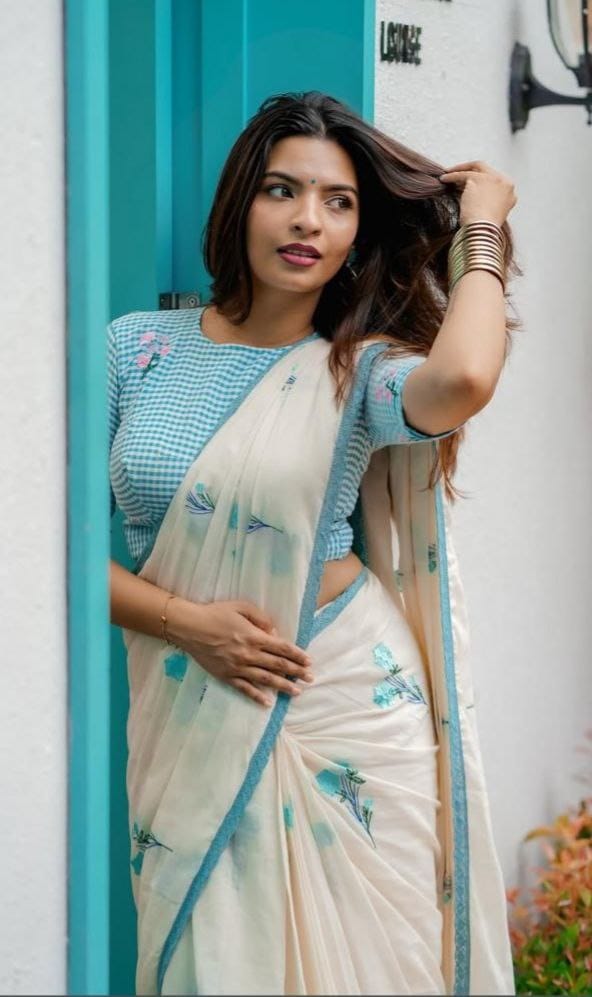 Plain Linen Saree