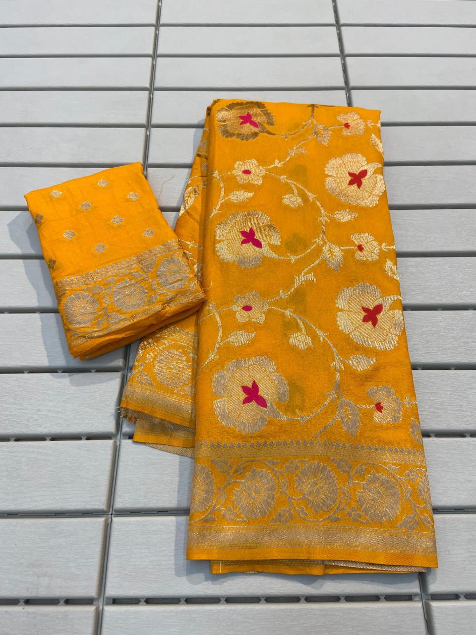 BEAUTIFUL GOLD ZARI WEAVING SAREE