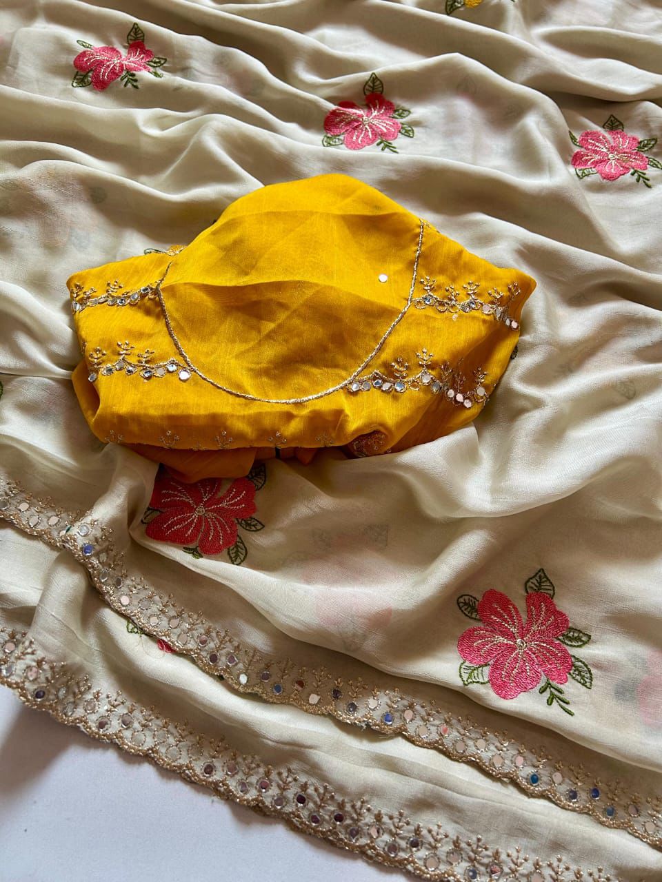 SOFT HAVEY RANGOLI SILK