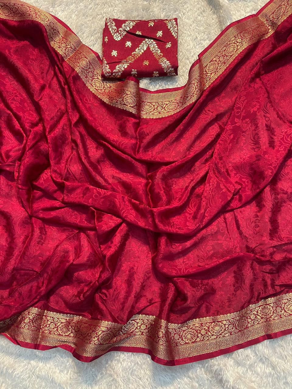 VISCOSE WEAVING PATTERN SAREE