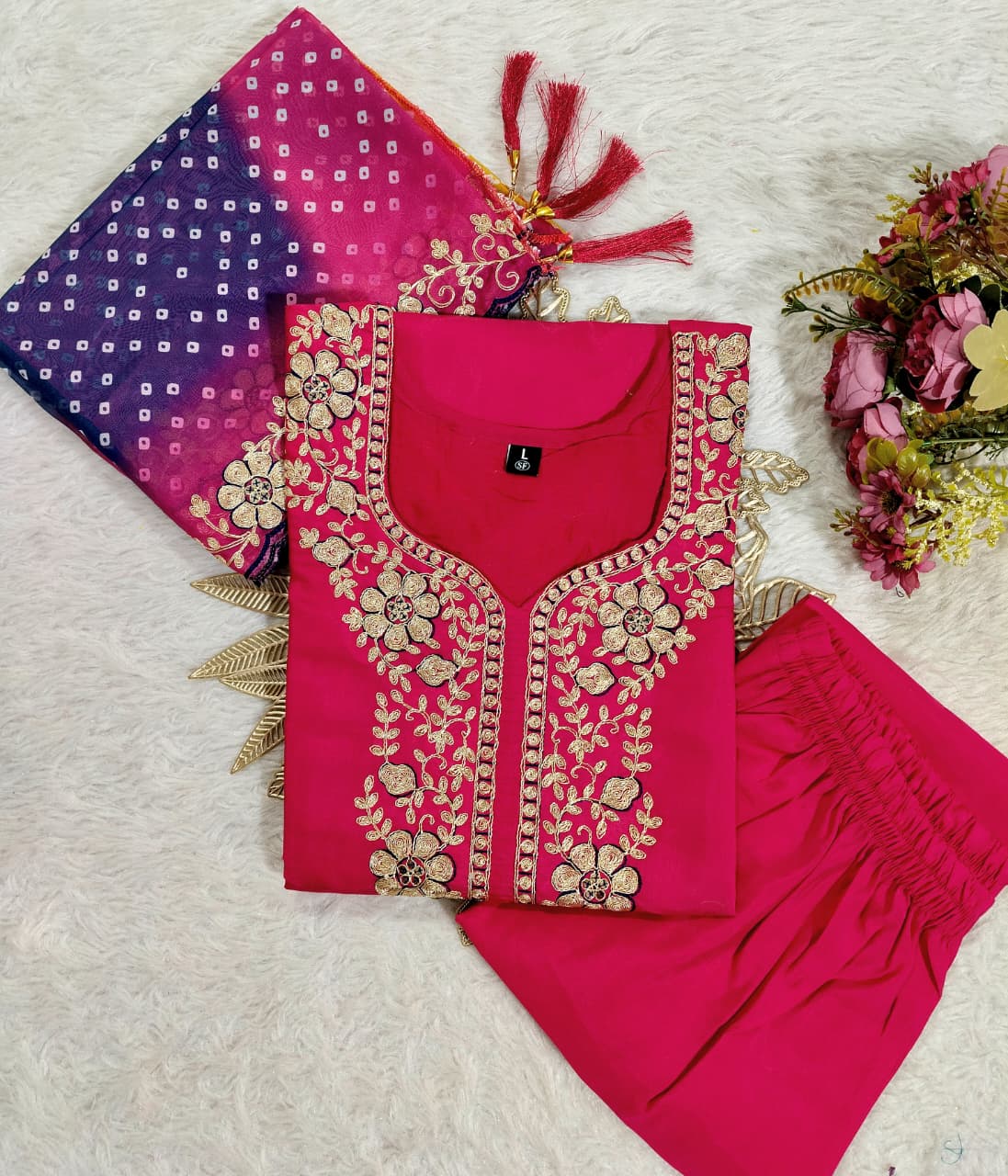 LAHERIYA KURTI WITH DUPATTA