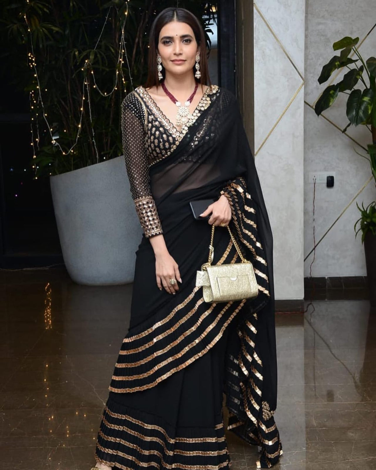 BOLLYWOOD KARISHMA TANNA SOFT GEORGETTE SAREE