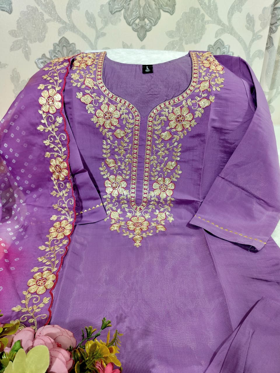 LAHERIYA KURTI WITH DUPATTA