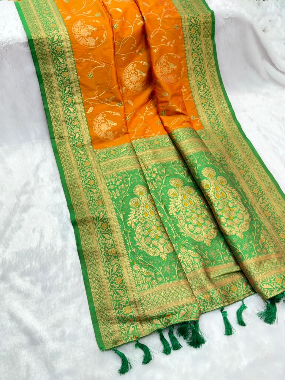 Banarasi Silk Sarees With Flower Meenakari Jaal