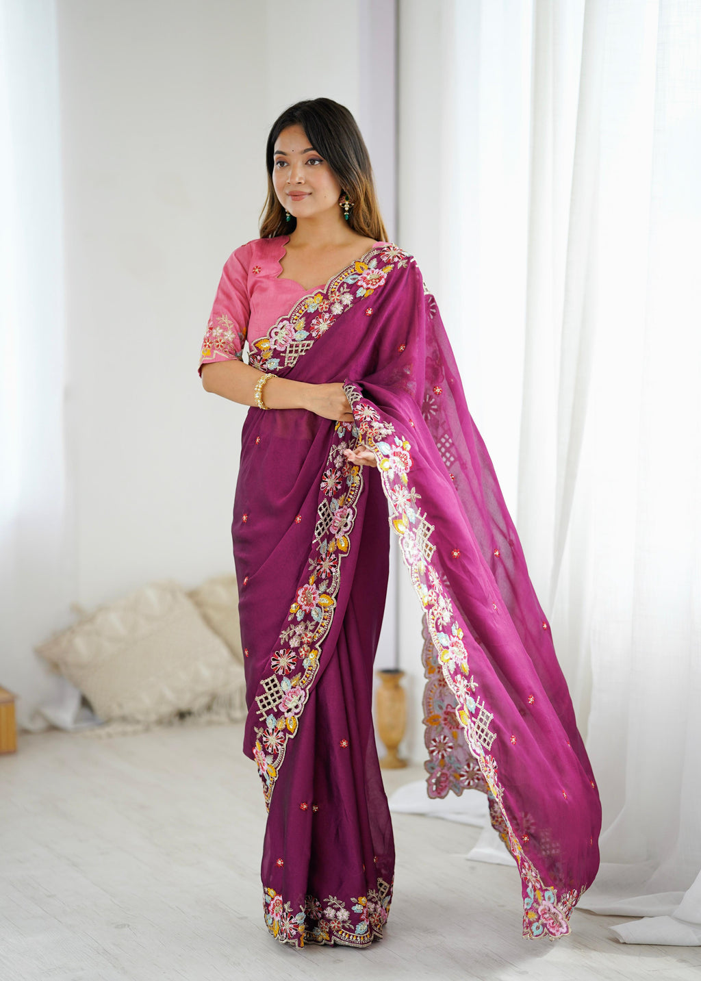 Premium Noha Crush Saree