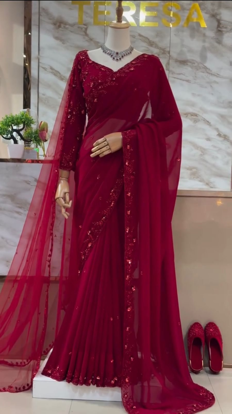 Faux Georgette Saree With Dupatta