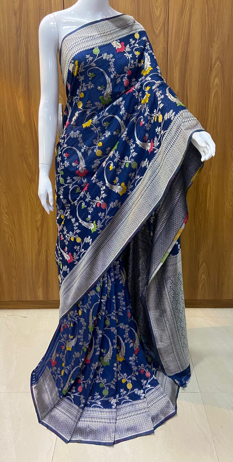 Dolla meena saree
