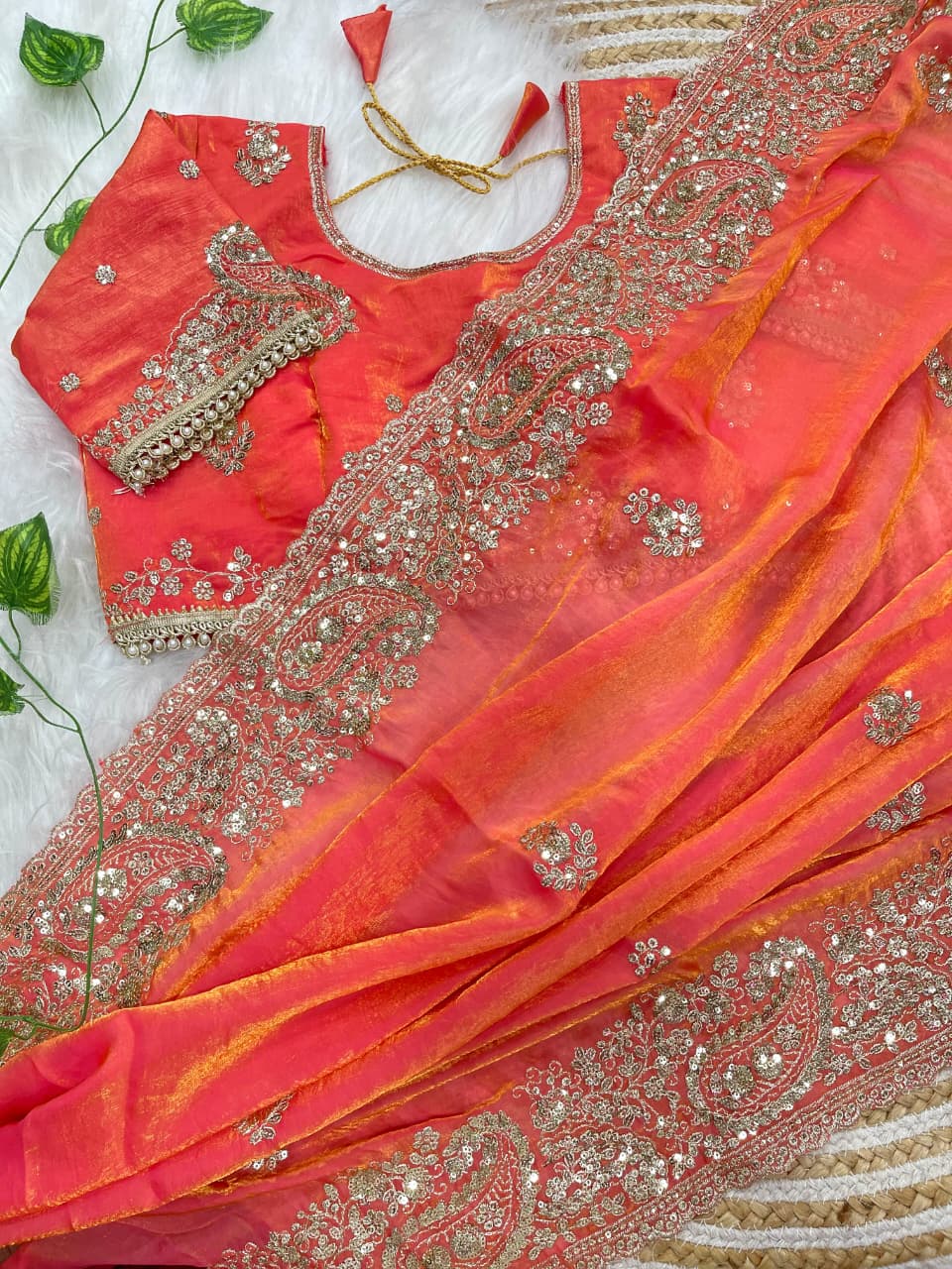 Very soft nd Elegant Rich look Fendy Sartin saree