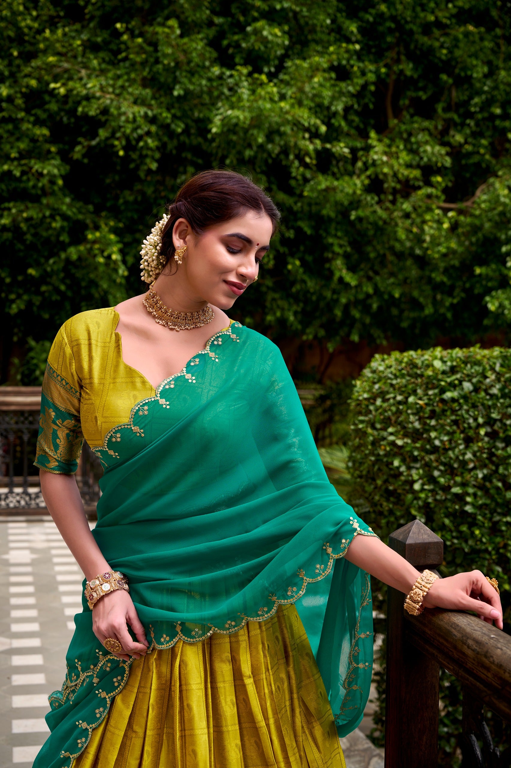 POLY COTTON ZARI WEAVING LAHENGA