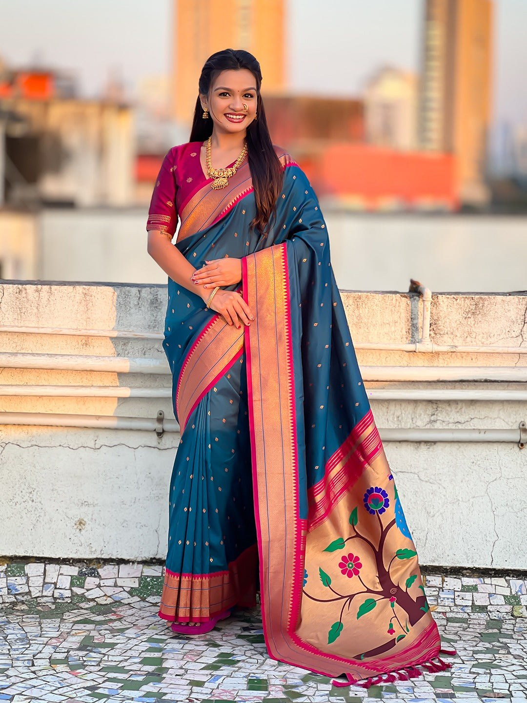 Paithani Saree With Gold Zari Small Motifs