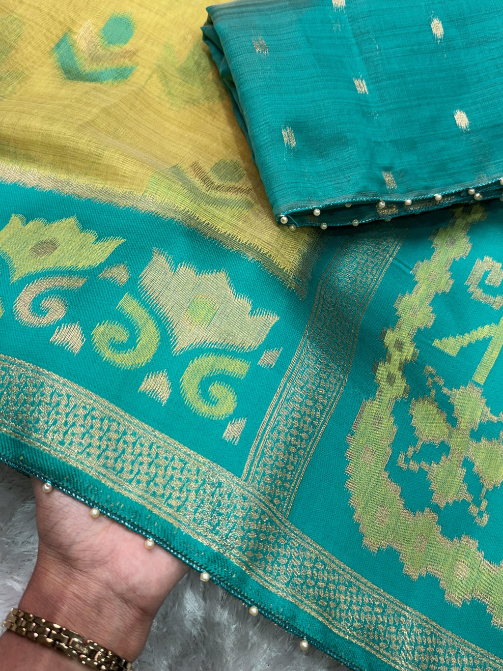 Manvi Linen Cotton Saree