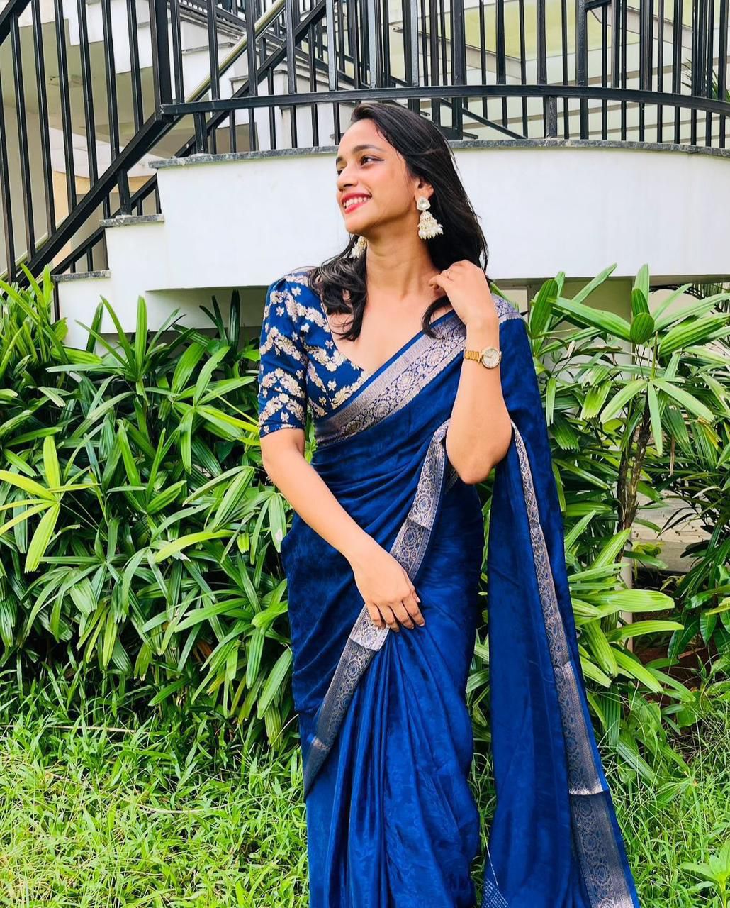 VISCOSE WEAVING PATTERN SAREE