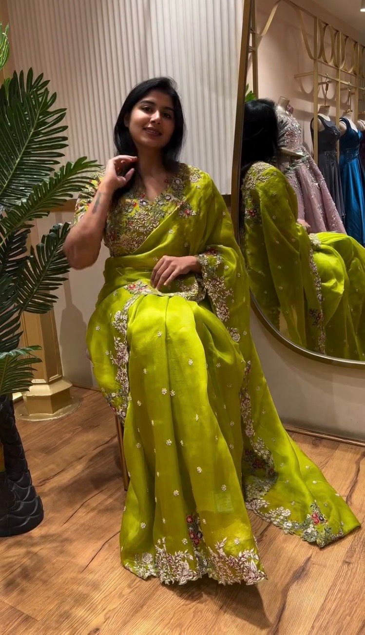 PARTY WEAR ZIMMY CHU SAREE❤️