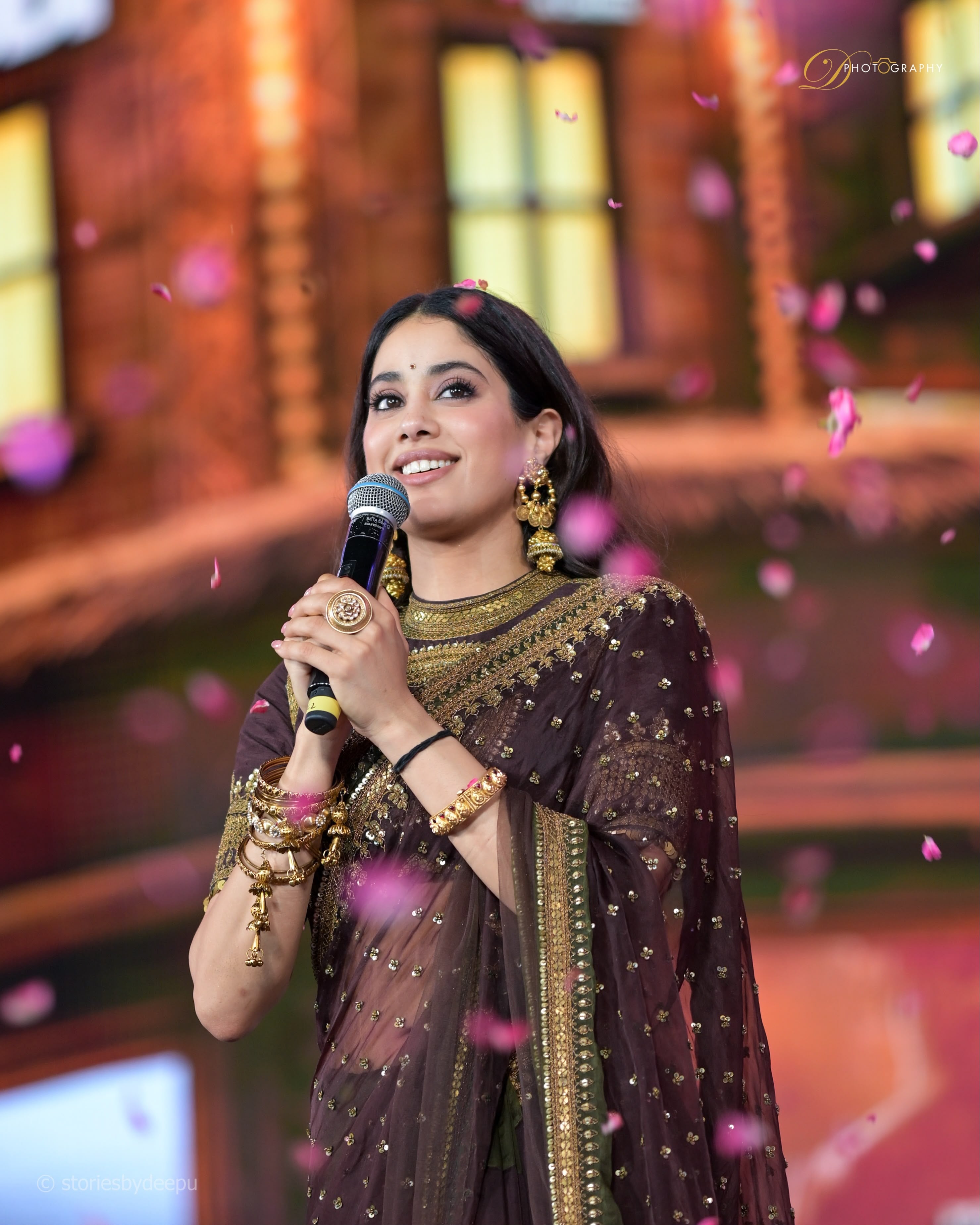 Bollywood Star Janvi kapoor Soft Twill Saree