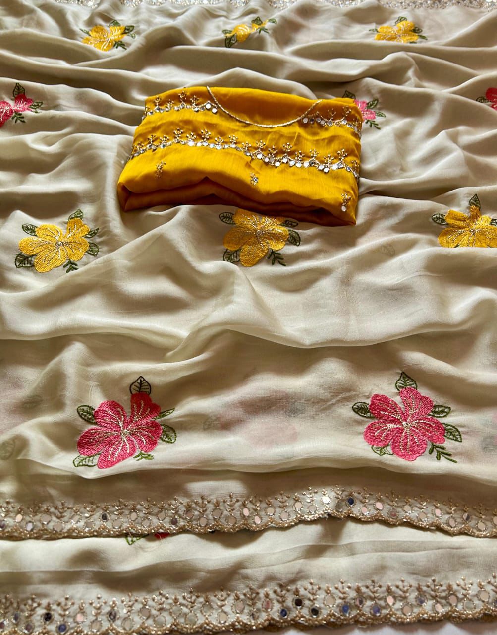 SOFT HAVEY RANGOLI SILK