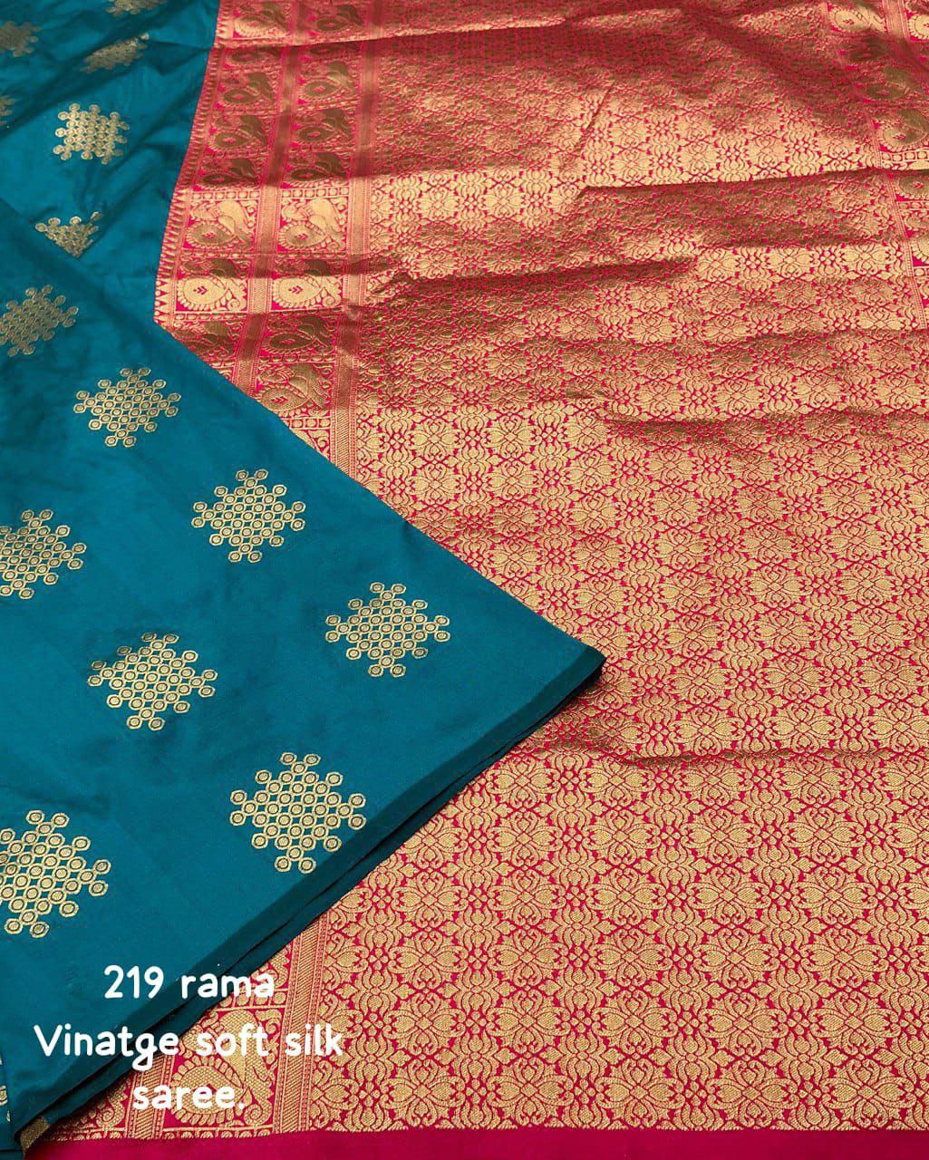 Vintage Style Borderless Soft Silk Woven Saree