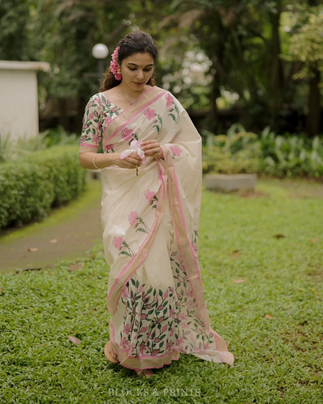 LINEN COTTON DIGITAL PRINT SAREE