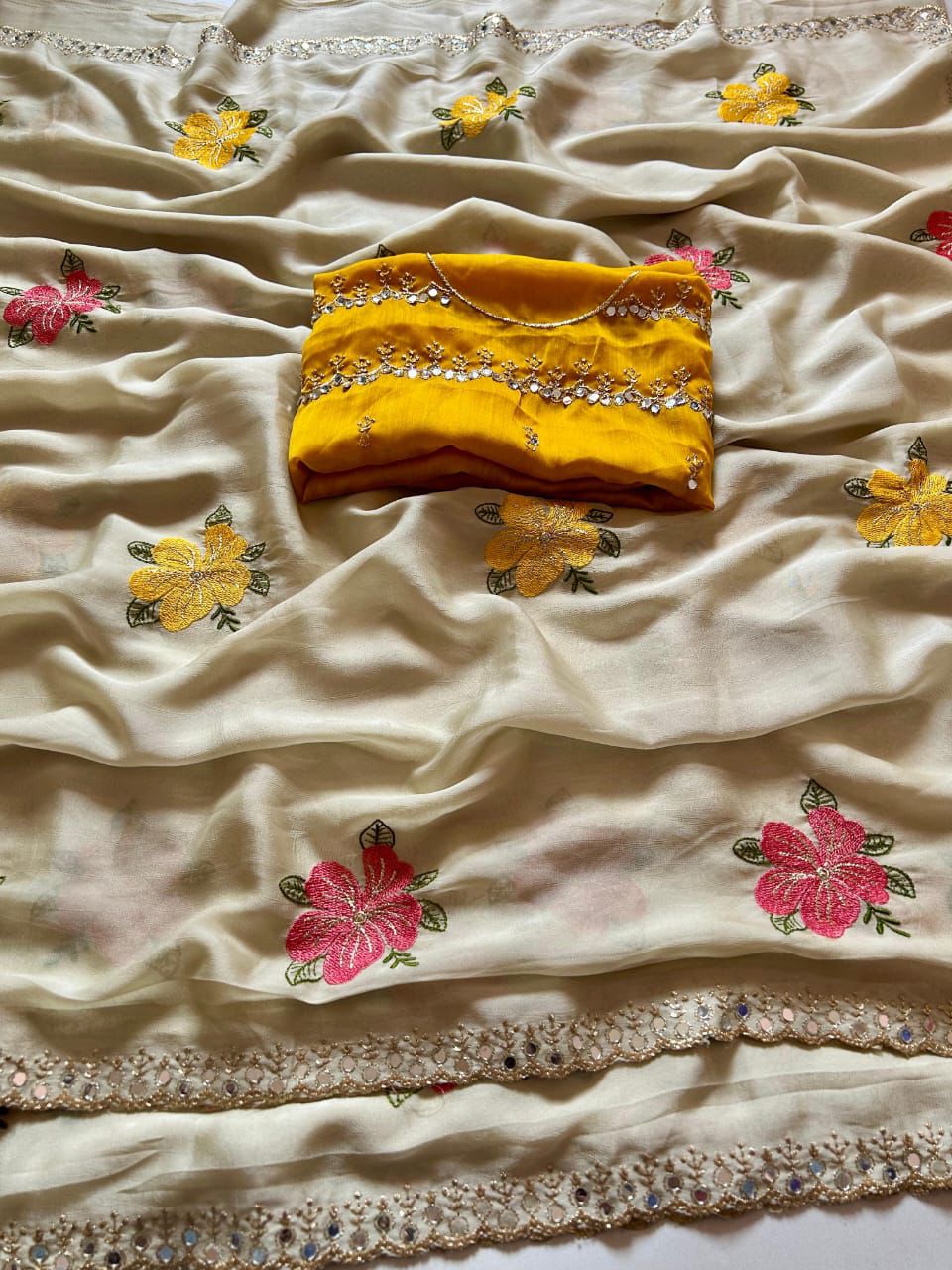 SOFT HAVEY RANGOLI SILK