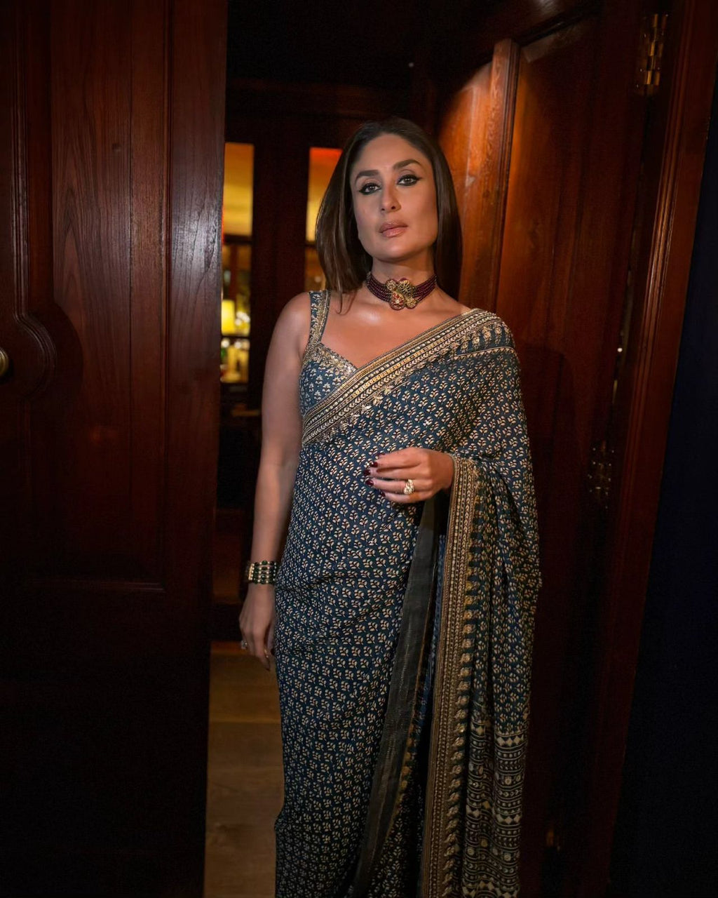 Bollywood sparkling Beauty Fox Georgette Saree