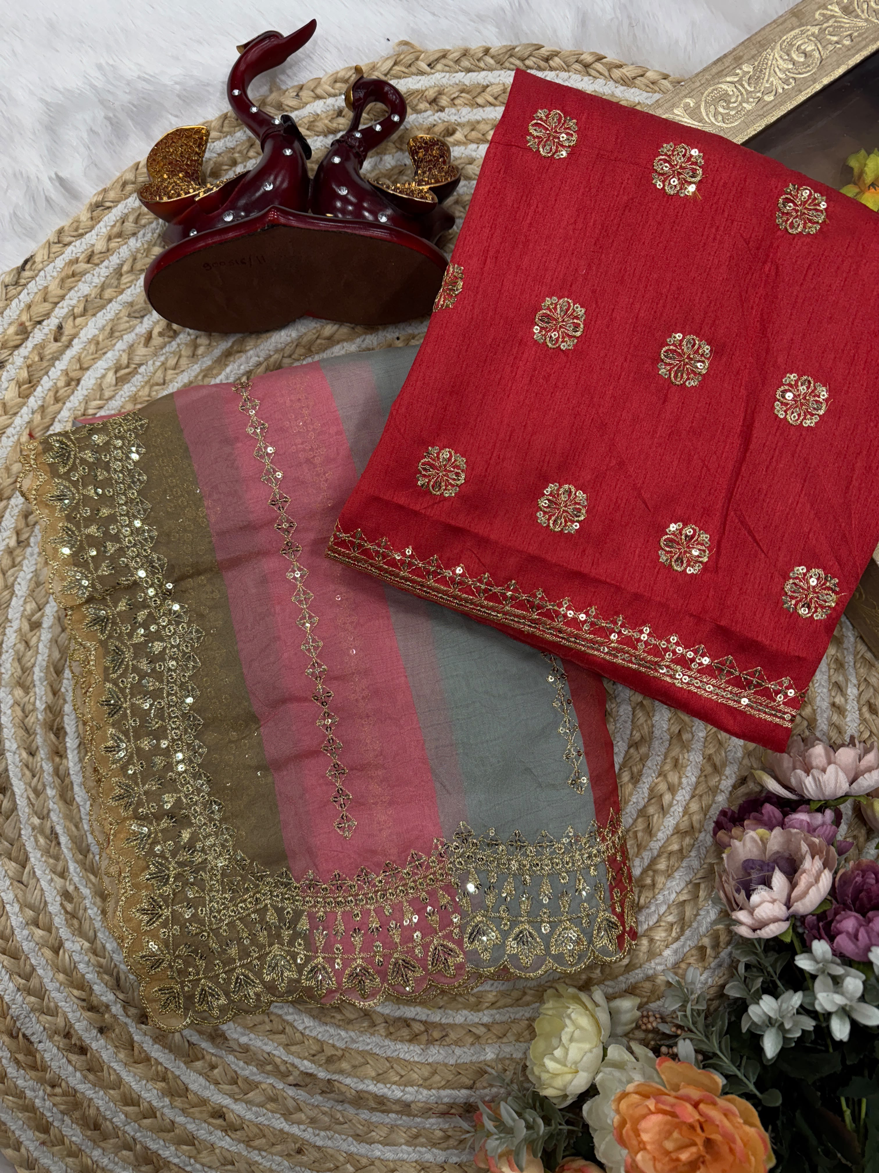 Goldy Silk Trending Saree