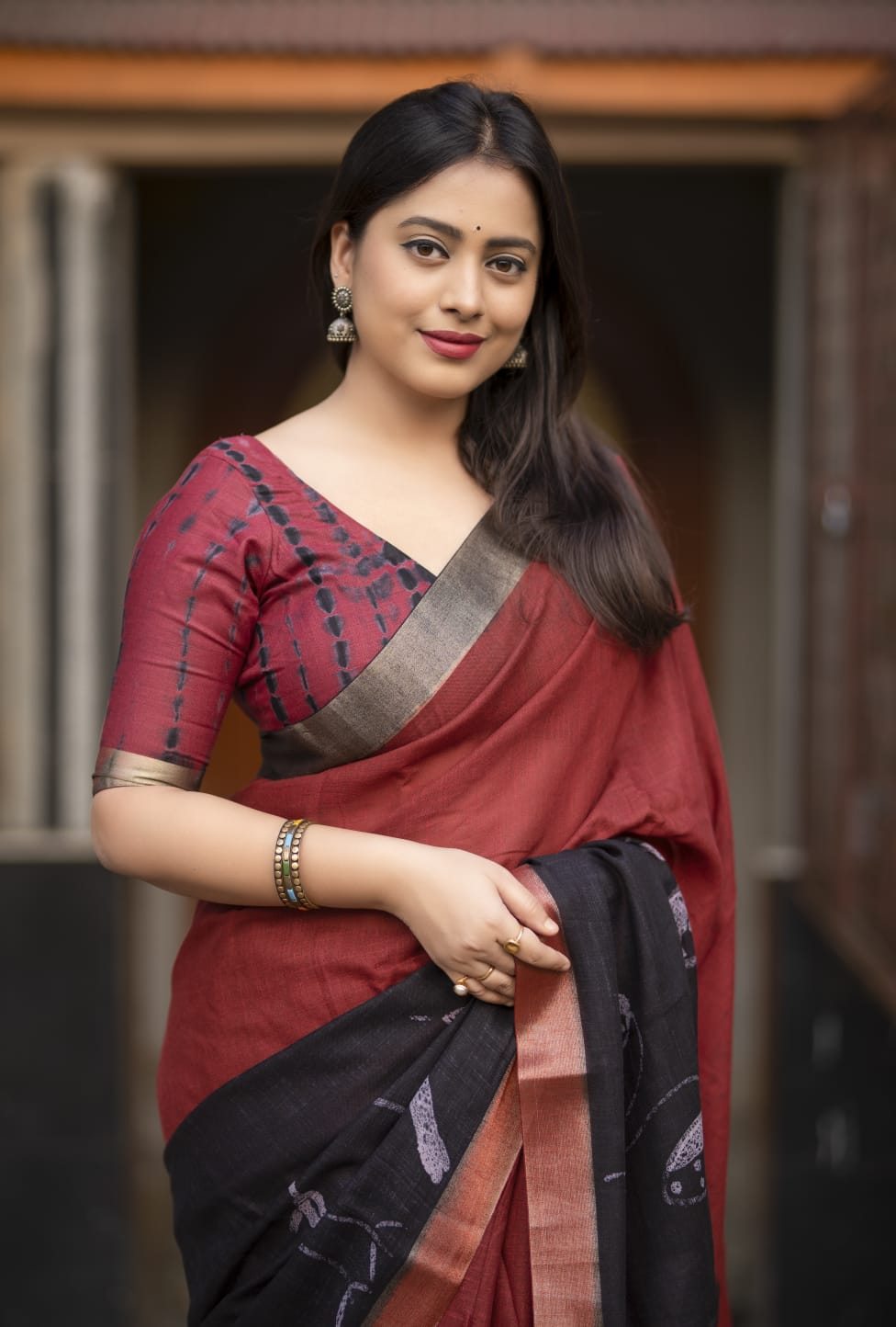 New Beautiful Handcrafted Pure Linen Saree