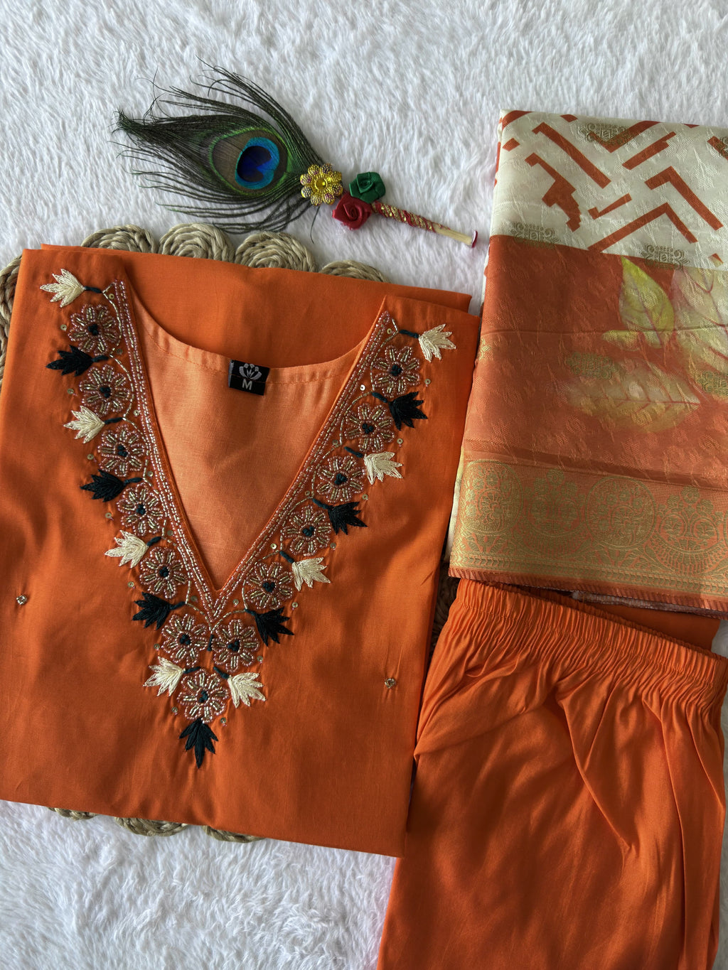 New  Kurti Pent Dupatta Set