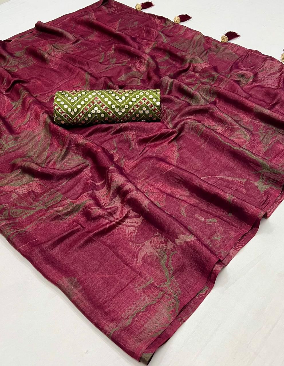 3D VELVETTE SILK SAREE