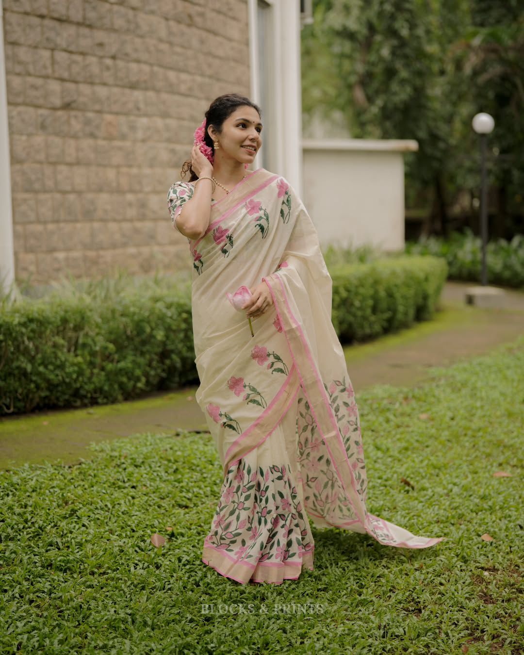 LINEN COTTON DIGITAL PRINT SAREE