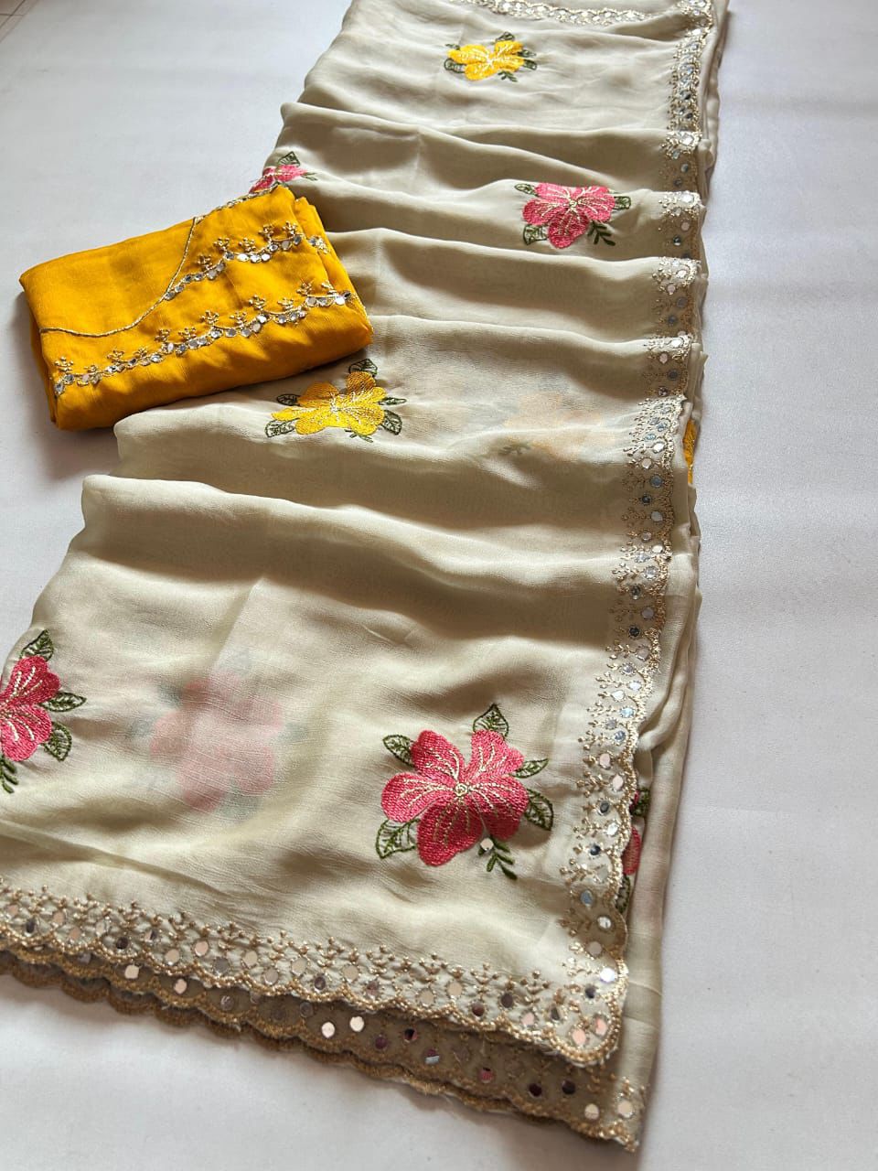 SOFT HAVEY RANGOLI SILK