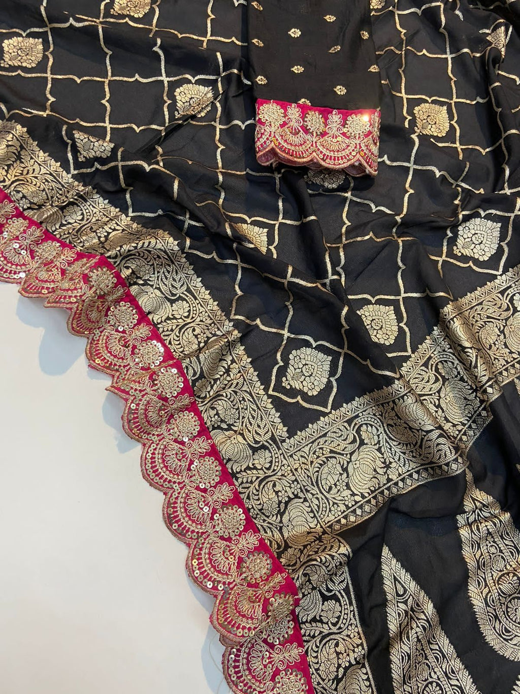 Pure Crepe Khadi Silk Pattu Saree