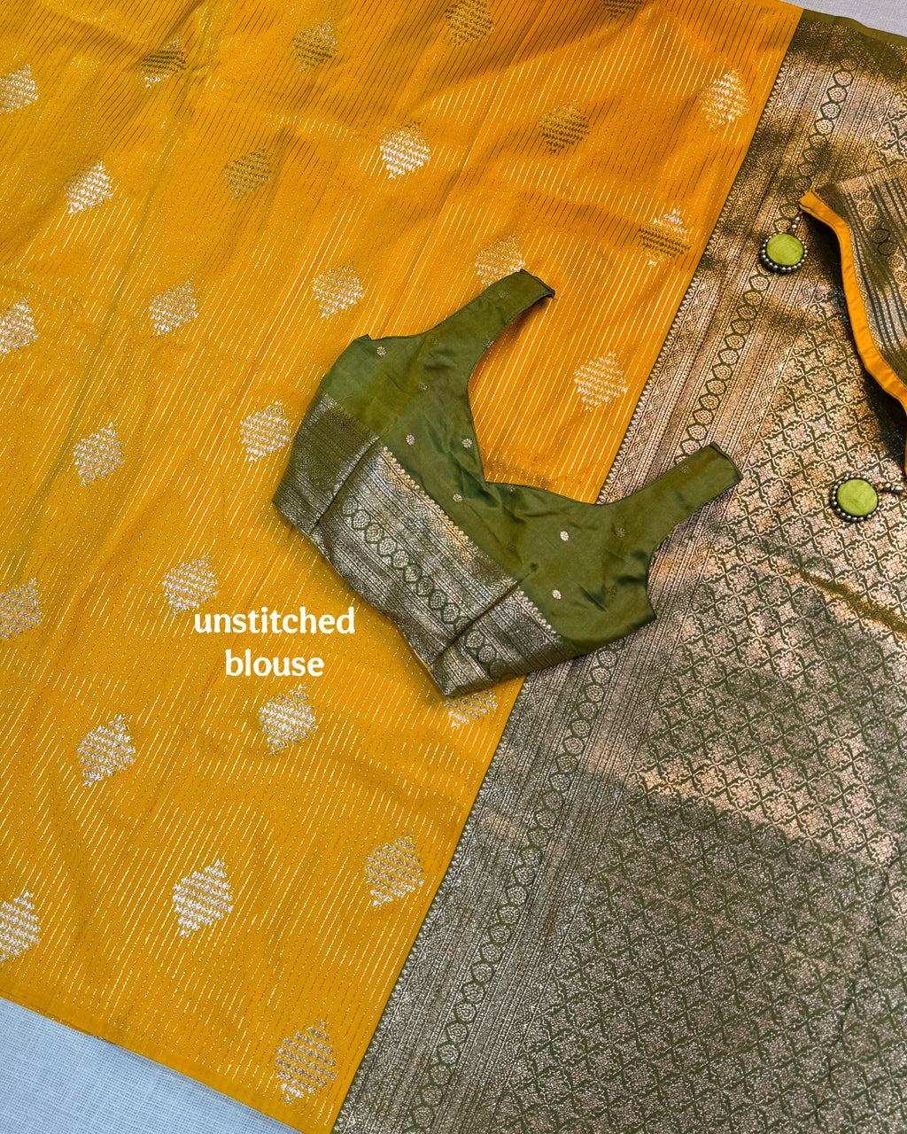 Saanvi Banarasi Silk Saree