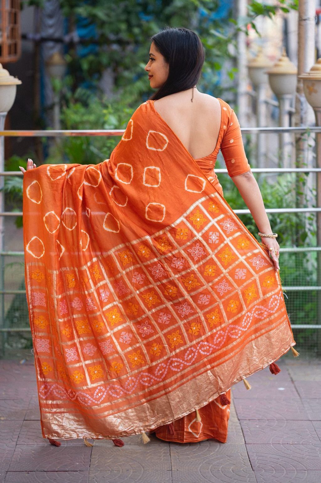 TRADITIONAL BHANDANI SAREE
