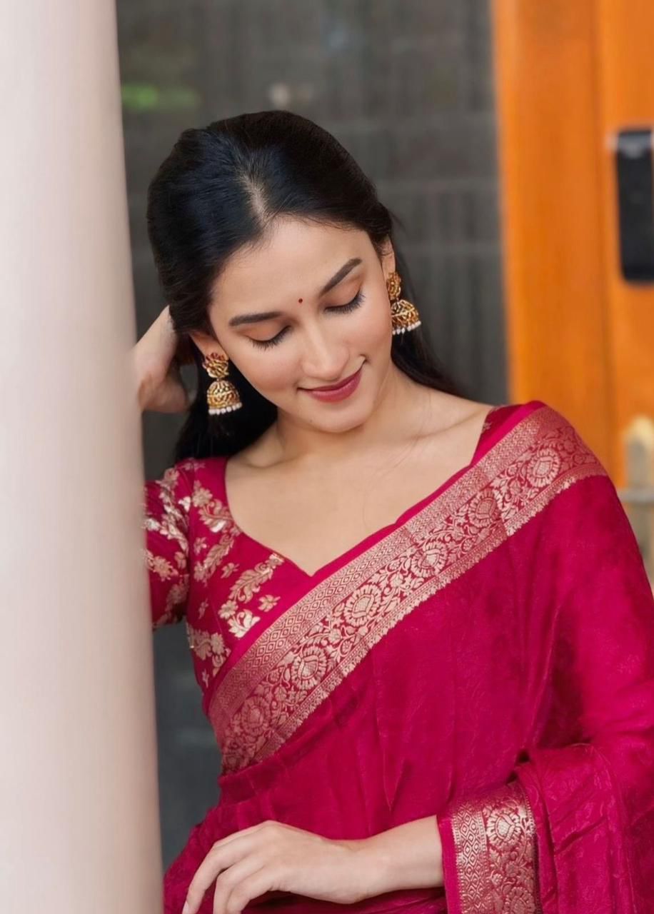VISCOSE WEAVING PATTERN SAREE