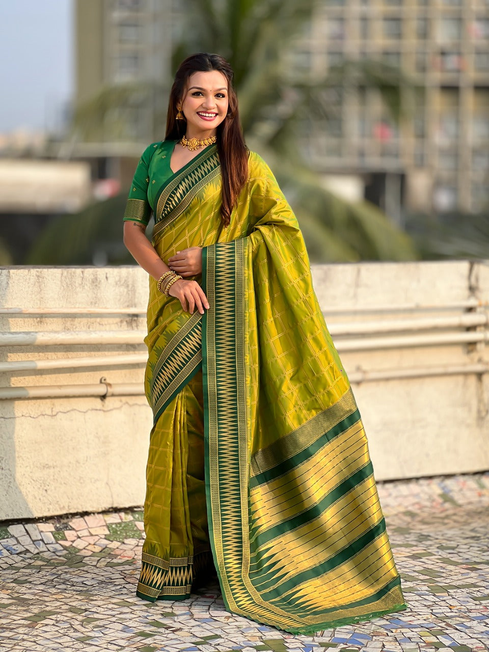Silk Saree With Gold Zari Traditional Pallu Saree